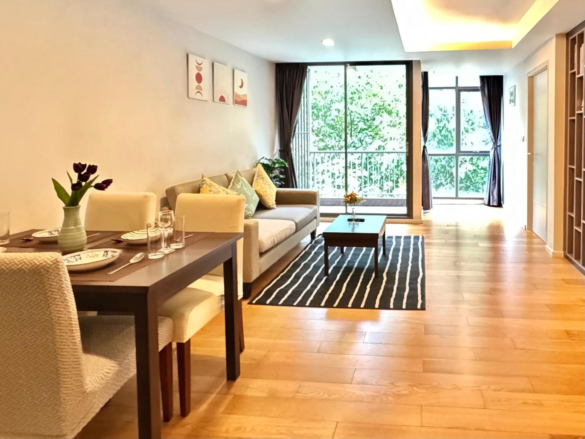 Focus Ploenchit Apartamento *